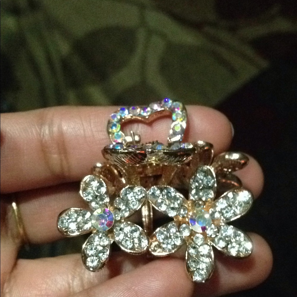 Rhinestones butterfly gold metal clip